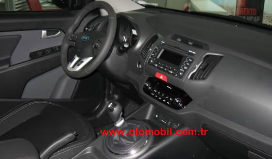 2011_Kia_Sportage_icmekan