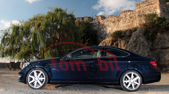 MERCEDES_C250_COUPE_3