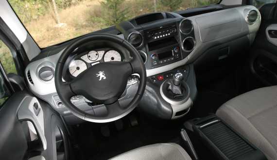 SURUS_PEUGEOT_PARTNER_TEPEE_EK16481