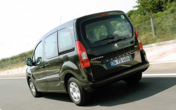 SURUS_PEUGEOT_PARTNER_TEPEE_EK4926