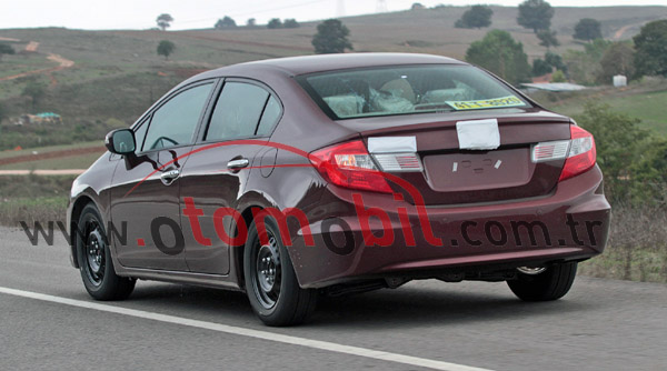 Yeni_2012_yerli_HONDA_CIVIC_SEDAN_2