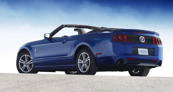 Ford_Mustang_2012_makyaj_haber_arka