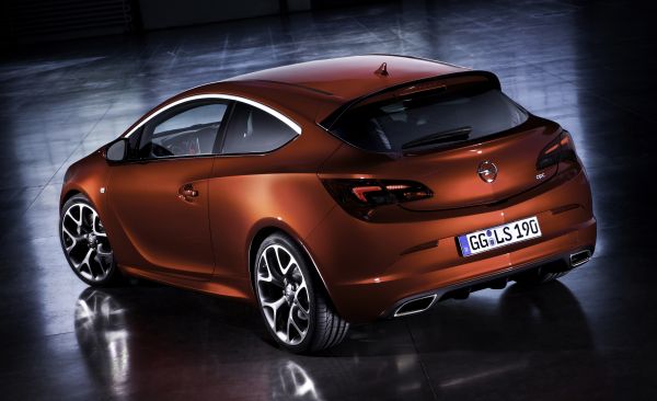 OPEL_ASTRA_OPC_2012_2