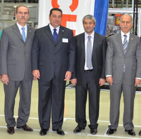 Sanayi Bakani Bosch Bursa Fabrikasi'ni ziyaret etti