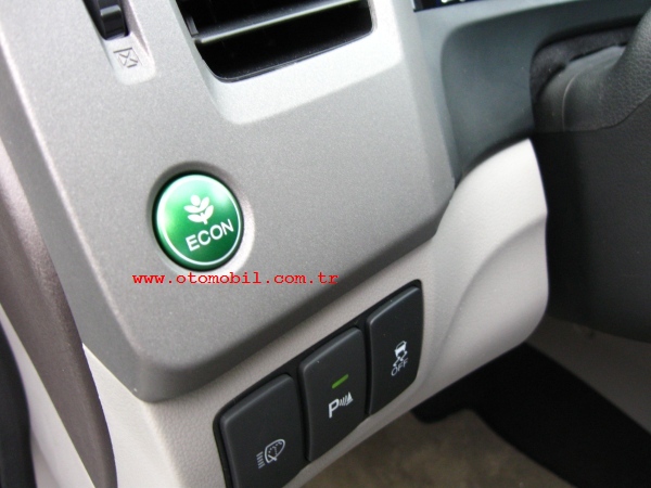 Yeni_Honda_Civic_Sedan_otomatik_2012 (6)