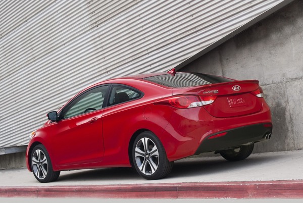 2012-Hyundai-Elantra-Coupe-600-arka