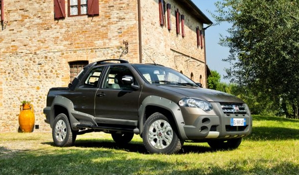2012_Fiat_Strada (3)