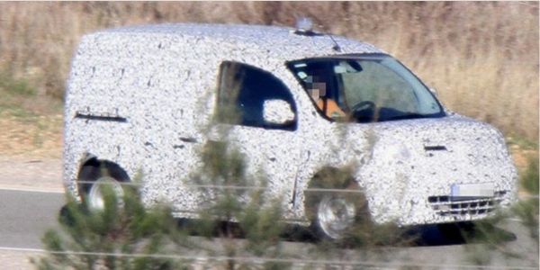 2012_Mercedes_Citan_test