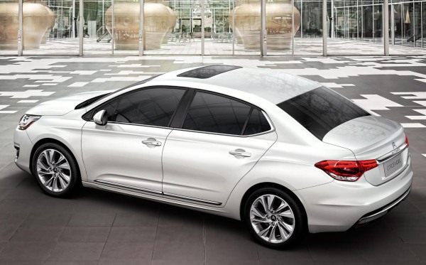 Yeni_new_Citroen_C4_L_sedan_2013 (1) Citroen C4 L'nin üretimi ve satışı Çin ile Rusya'da yapılacak.