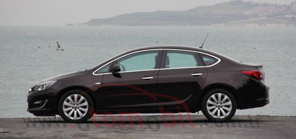 OPEL_ASTRA_SEDAN_1.3_CDTi_3