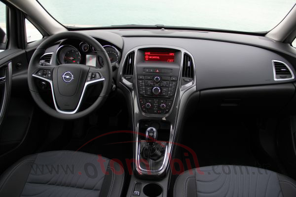 OPEL_ASTRA_SEDAN_1.3_CDTi_6
