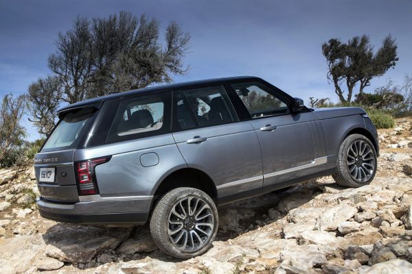 Yeni_Range_Rover_2013_3
