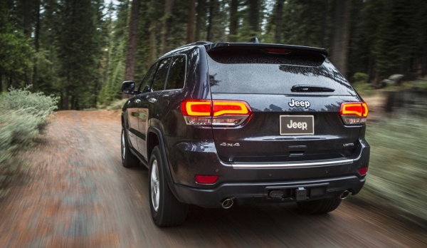 2013_yeni_makyajli_Jeep-Grand-Cherokee-2014_arka
