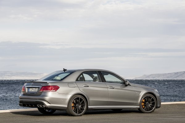 Yeni_2013_Mercedes-Benz_C_63_AMG_4Matic (10)
