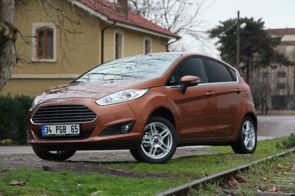 Ford_Fiesta_2013_Test_2