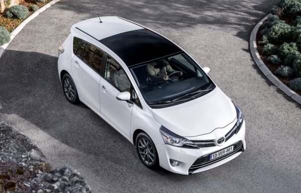 TOYOTA_VERSO_2013_2