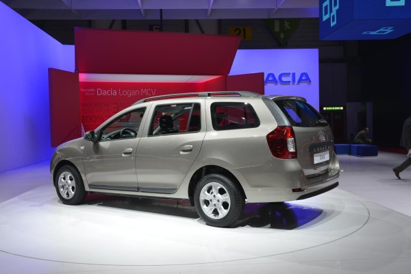 Dacia_Logan_MCV_2013_Cenevre_Otomobil_Fuari (4)