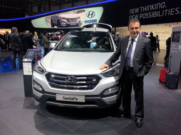 HYUNDAI_GRAND_SANTA_FE_3
