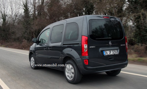 Mercedes-Benz_Citan_109_CDI_Kombi_test_surus_2013_arka