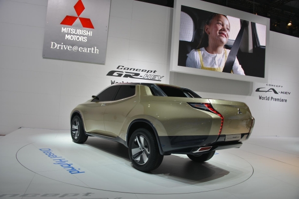 Mitsubishi_GR-HEV (11)