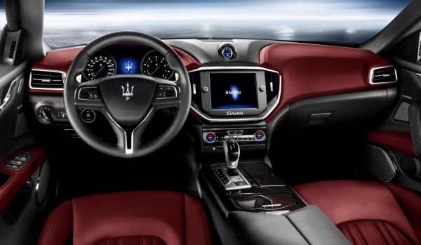 2013_2014_new_yeni_Maserati_Ghibli_ic_mekan