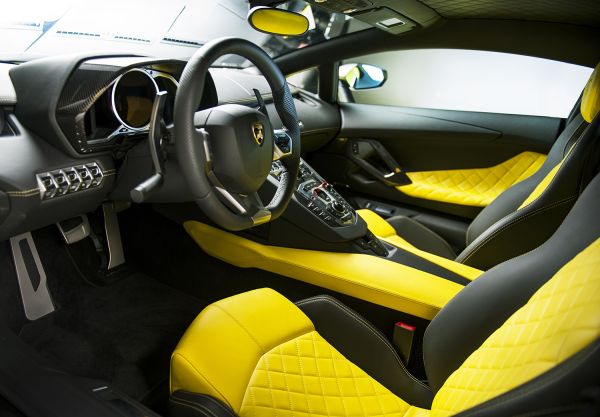 LAMBORGHINI_AVENTADOR_LP_720-4_50 3