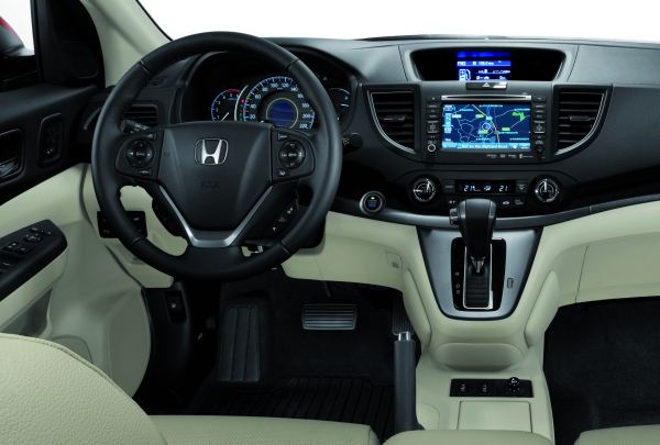 Yeni_2013_Honda_CR-V_ic_mekan