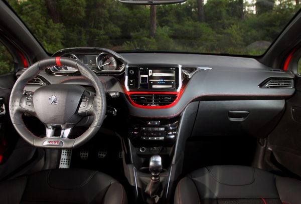 Peugeot_208_Gti_test_surusu_2013 (7)