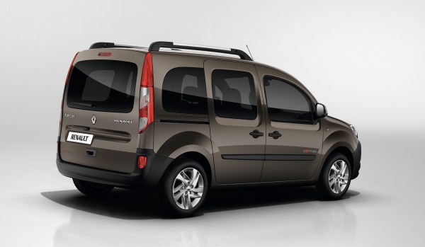 Yeni_Renault_Kangoo_2013_extrem_arka