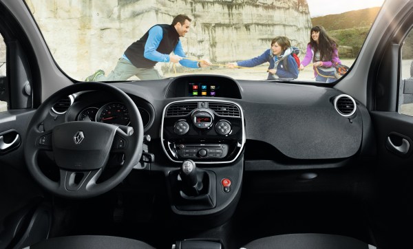 Yeni_makyajli_Renault_Kangoo_2013_ic_mekan