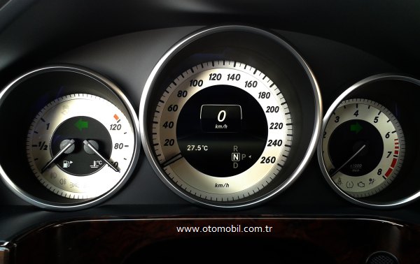 yeni_Mercedes-Benz_E_180_test_kadran