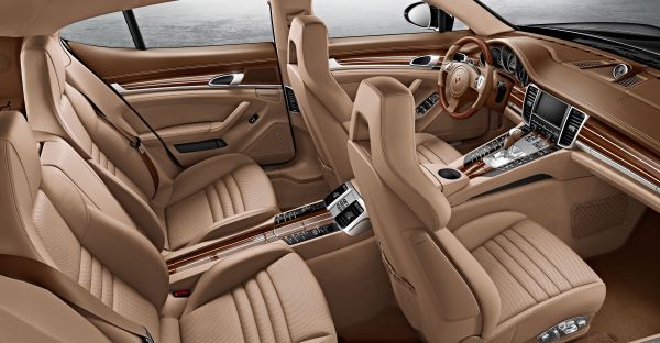 PORSCHE_PANAMERA_EXECUTIVE_2