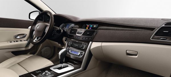 Yeni Renault Latitude 2013 3
