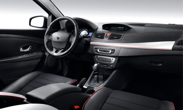 RENAULT_MEGANE_HB_PLAY_EDITION_2
