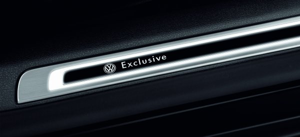 VW_Passat_Exclusive_logo