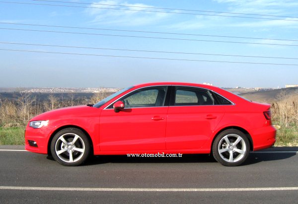 Audi_A3_Sedan_yandan