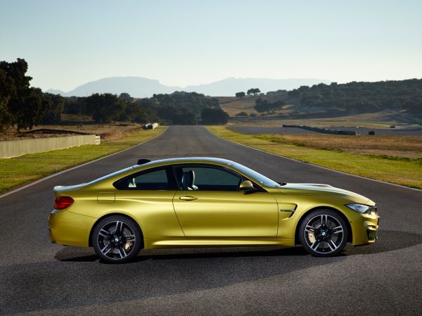 2014_BMW_M4_Coupe (1)