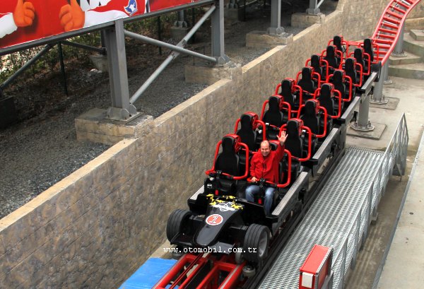 nefeskesen_roller_coaster_pan