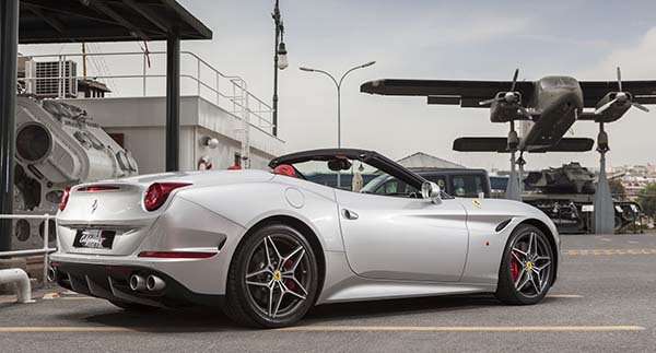 FERRARI_CALIFORNIA_SATIS_3