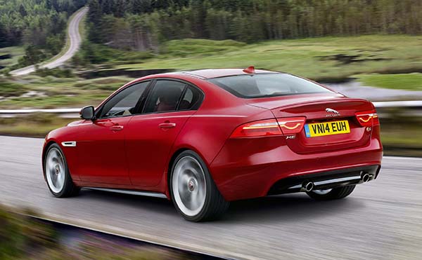 Jaguar XE 3