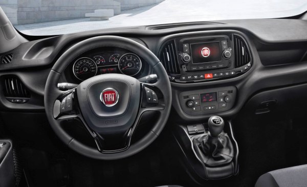 YENI_2015_ FIAT DOBLO_ic_mekan