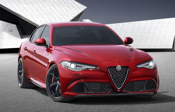 Alfa_Romeo_Giulia_Quadrifoglio_2015 (1)