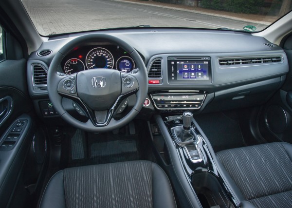 Yeni_Honda_HR-V_test_surusu-konsol
