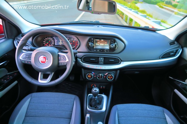 Fiat_Egea_konsol