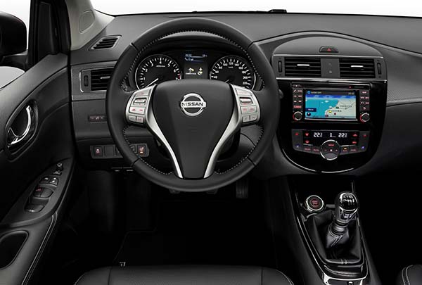 Nissan_Pulsar_2