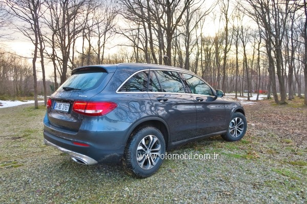 Mercedes-Benz_GLC_250 (2)