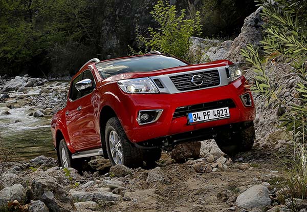 Yeni Nissan Navara 2016 test video fiyatlar