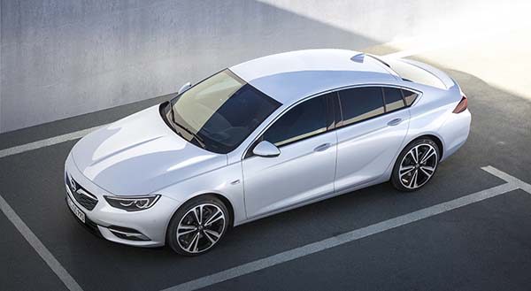 Yeni Opel Insignia Grand Sport 2017