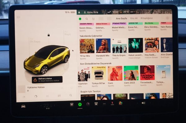 2024 Tesla Model Y multimedya ekranı