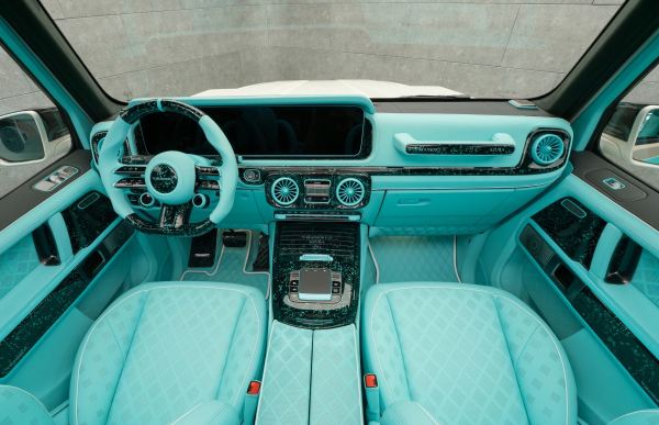 Mansory Azura iç mekan